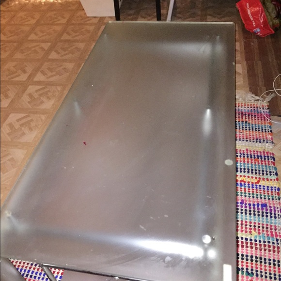 Glass coffee table - Picture 2 of 2